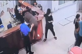 Khi cán bộ y tế bị đánh - Cú đấm vào lương tri xã hội