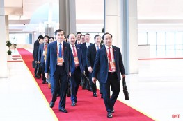 Hình ảnh đoàn đại biểu Hà Tĩnh dự Đại hội XIV của Đảng